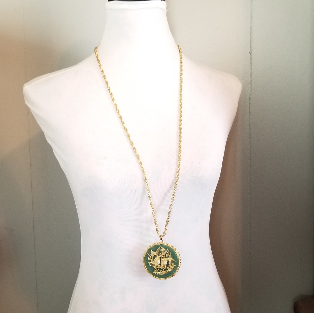 Relisted -vintage Chinese Jade blessing koi fish necklace gold tone goldfish - Picture 4 of 17